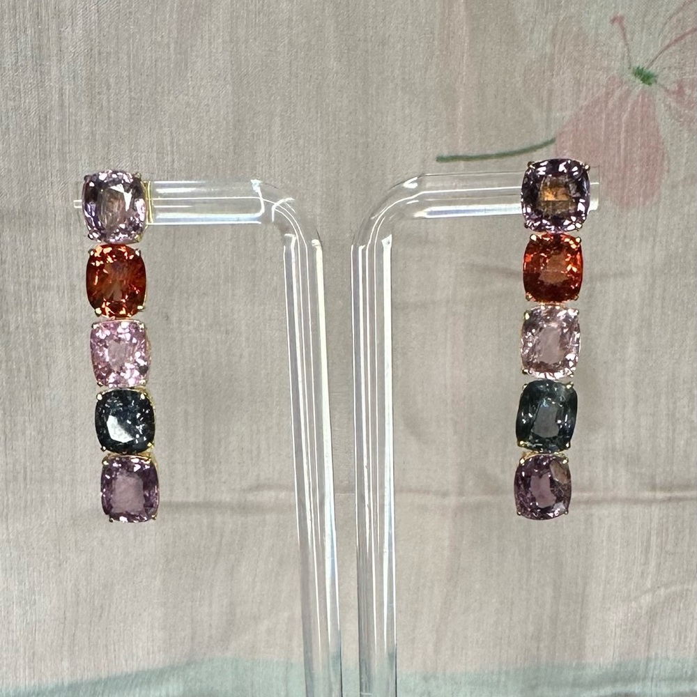 New❤️Natural 20ct Spinel Dangle Earrings in 18 K solid gold with certificate